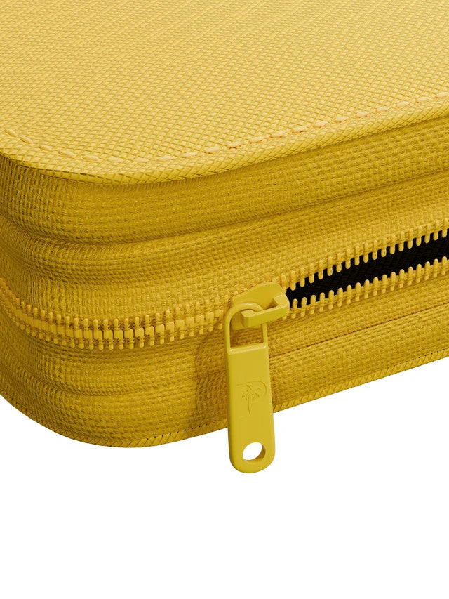 Palms Off Gaming Collector's Series 9 Pocket Top Loader 216 Capacity Zip Binder 